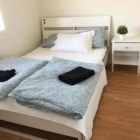 Olav Kyrres Gate 39 2 Etg 4 Soverom Ved Taket Av