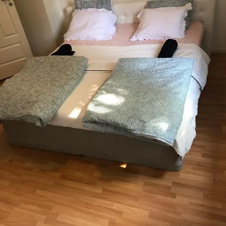 Olav Kyrres Gate 39 2 Etg 4 Soverom Ved Taket Av Stavanger