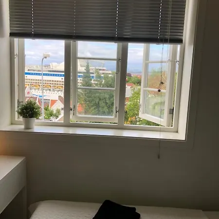Olav Kyrres Gate 39 2 Etg 4 Soverom Ved Taket Av