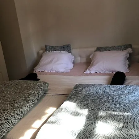 Olav Kyrres Gate 39 2 Etg 4 Soverom Ved Taket Av Apartment *